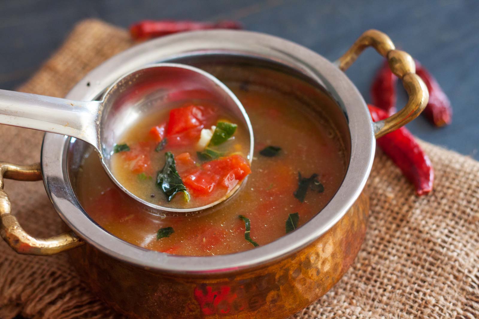 Tamil Nadu Style Arachuvitta Rasam Recipe