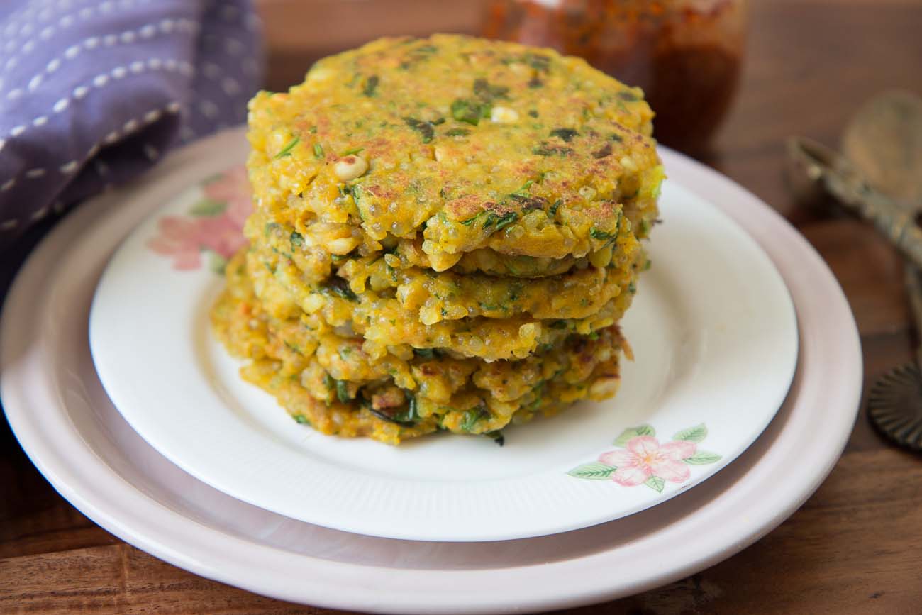 Sabudana Thalipeeth Recipe - Tapioca Pearl Spicy Flat Bread
