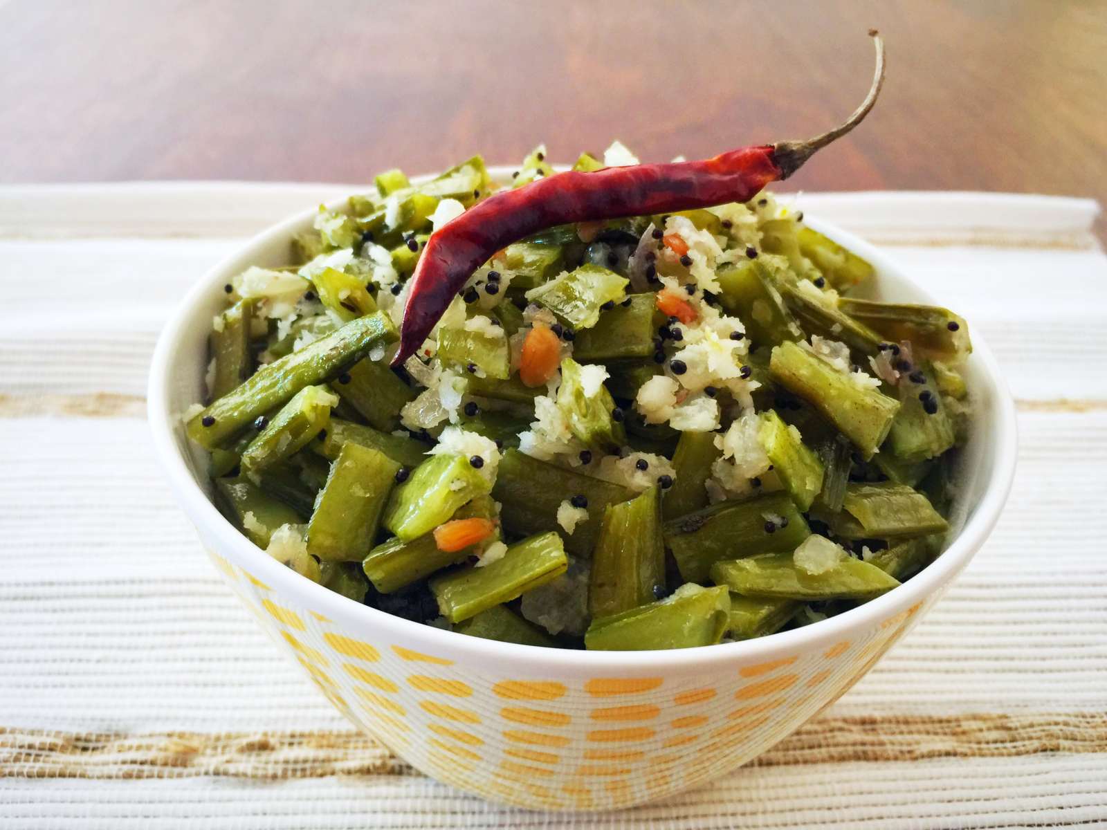 Kothavarangai Poriyal Recipe - South Indian Style Cluster Beans Sabzi