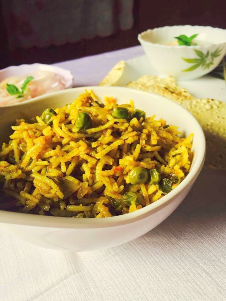 Saoji Methi Pulao Recipe - Maharashtrian Style Fenugreek Leaves Pulao