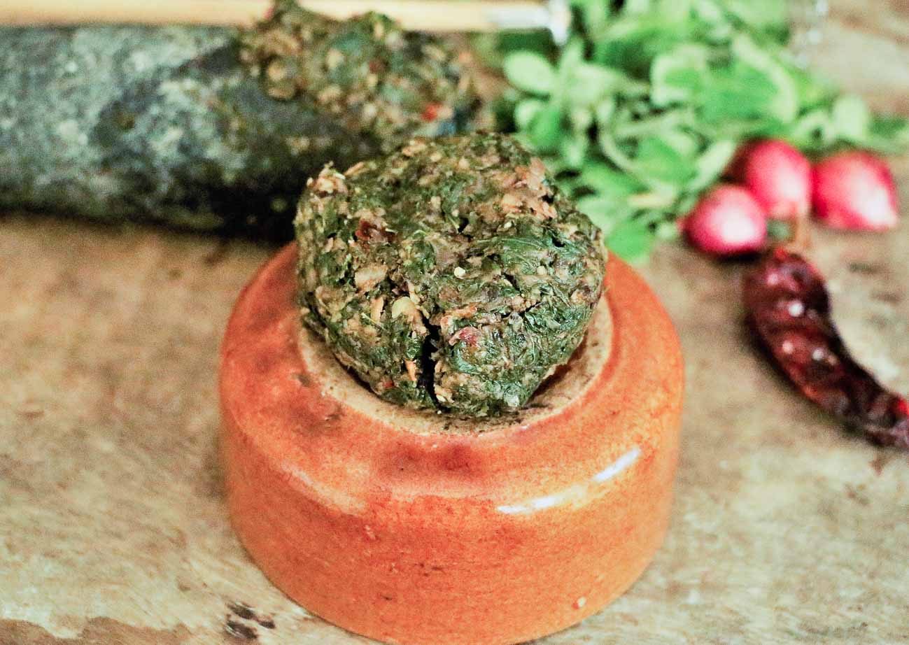 Murungai Keerai Thogayal Recipe - Moringa/Drumstick Leaves Chutney