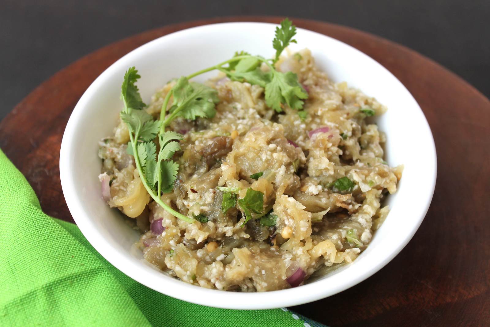 गोअन स्टाइल ब्रिंजल भरता रेसिपी - Goan Style Brinjal Bharta (Recipe In Hindi)