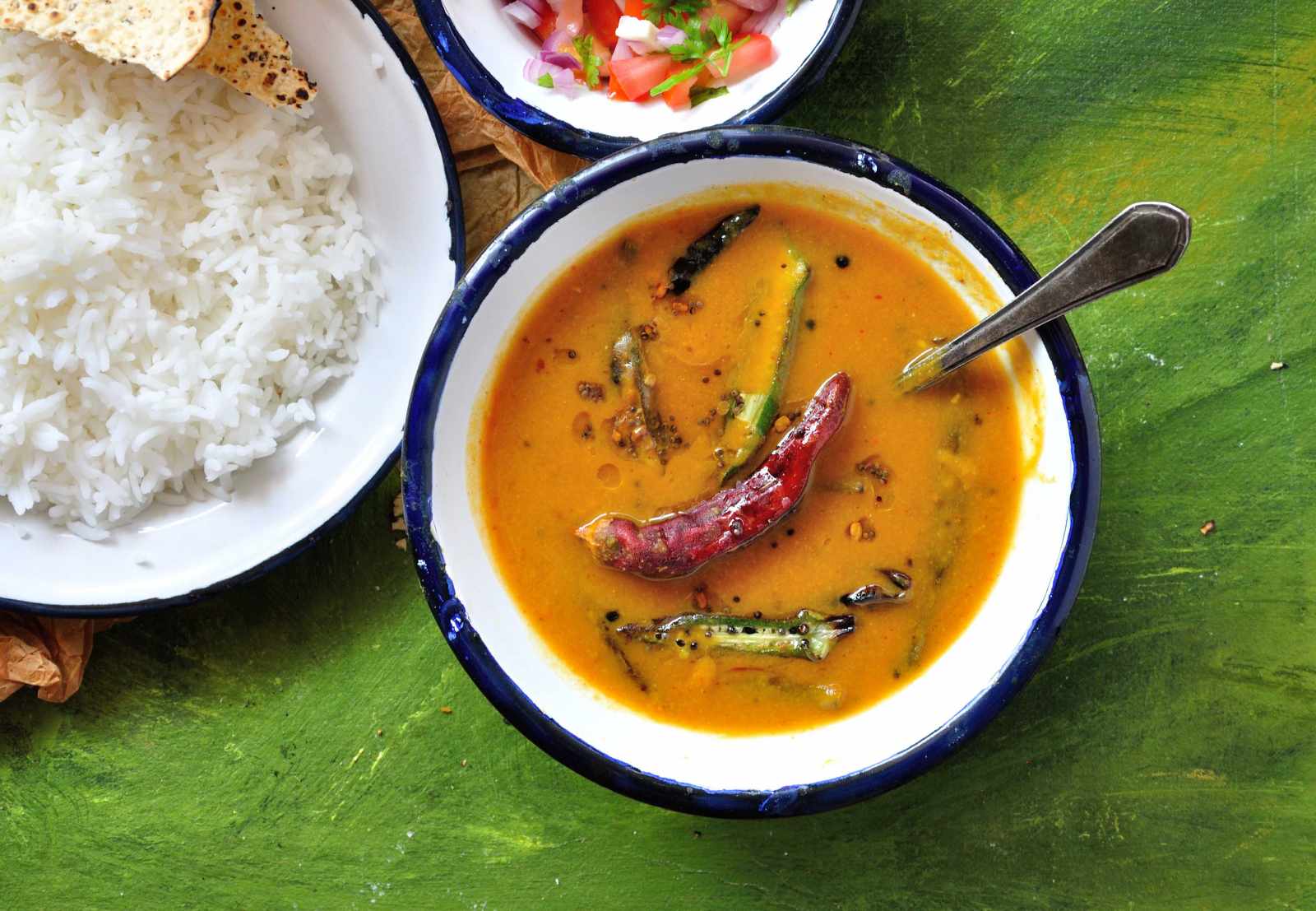 सिंधी कढ़ी रेसिपी - Sindhi Kadhi (Recipe In Hindi)