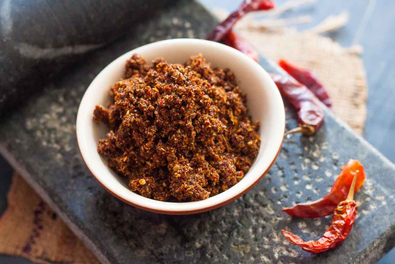 Kolhapuri Khanda Lasun Masala Spice Mix Recipe