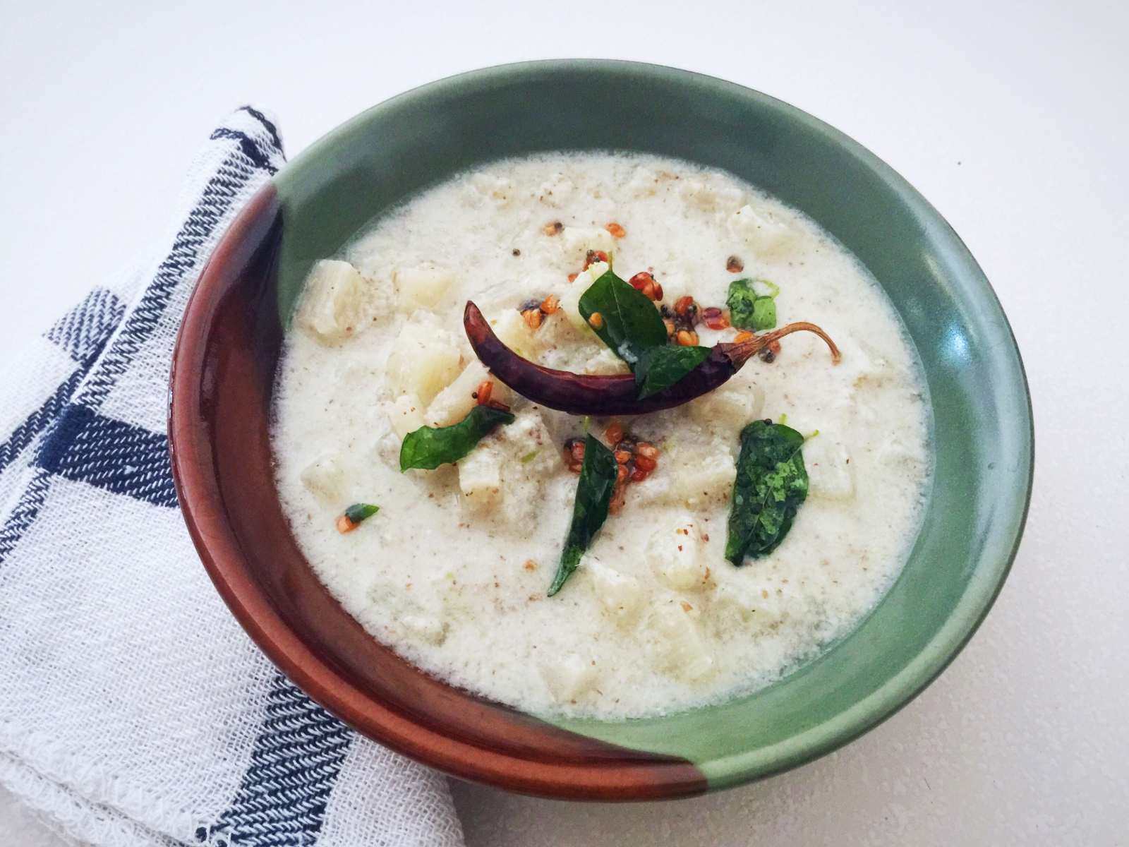 Vazhaithandu Mor Kootu Recipe (Tamil Nadu Style Banana Stem Recipe)